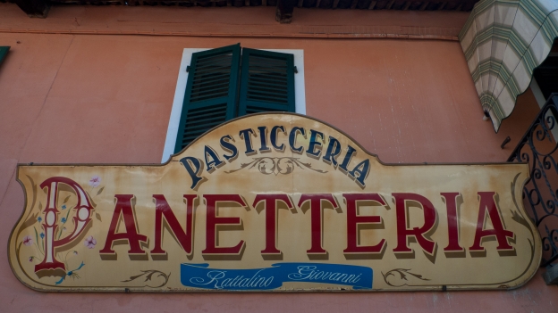 Saluzzo shop sign