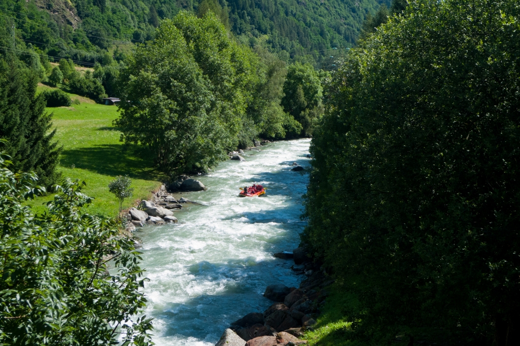 Whitewater rafting on the Torrente Noce - near the Val di Sole cycleway