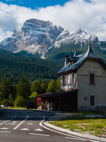 Old station on the Lunga Via delle Dolomiti between Cortina d'Ampezzo and Calalzo di Cadore