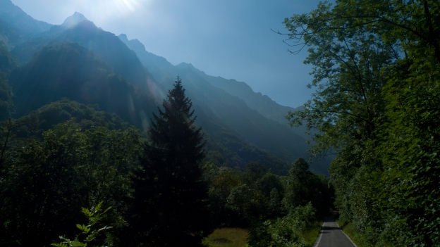 The Val Gesso on the road to San Giacomo