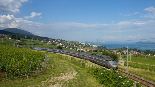 TGV-Lyria train Photo: David Gubler. 