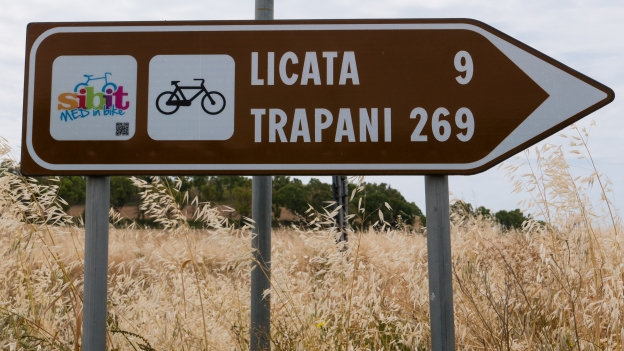 Sign on the SIBIT Trapani -Siracusa cycle route