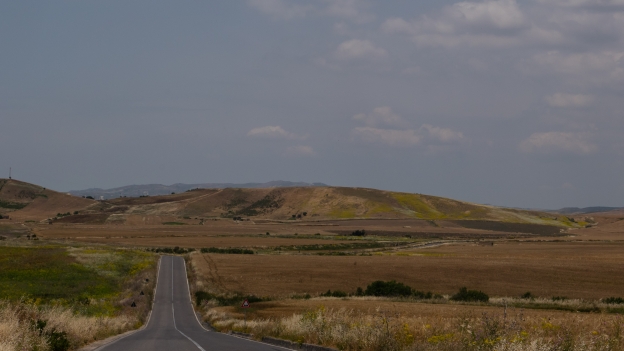 Inland Sicilia: the SP83  near Gela