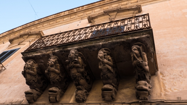 Modica: baroque balconies