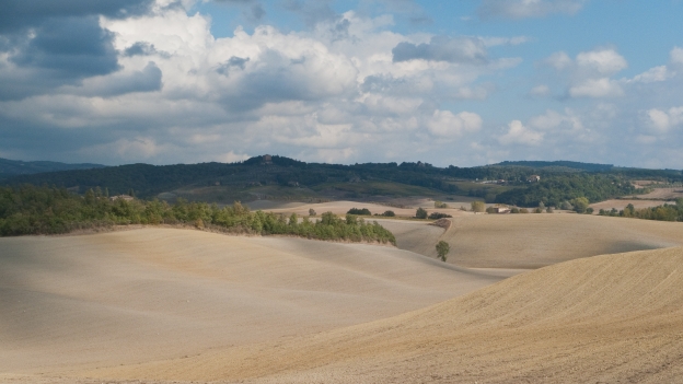 Countryside between Volterra and Siena