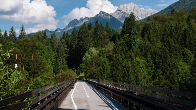The FVG1 cycleway near Tarvisio